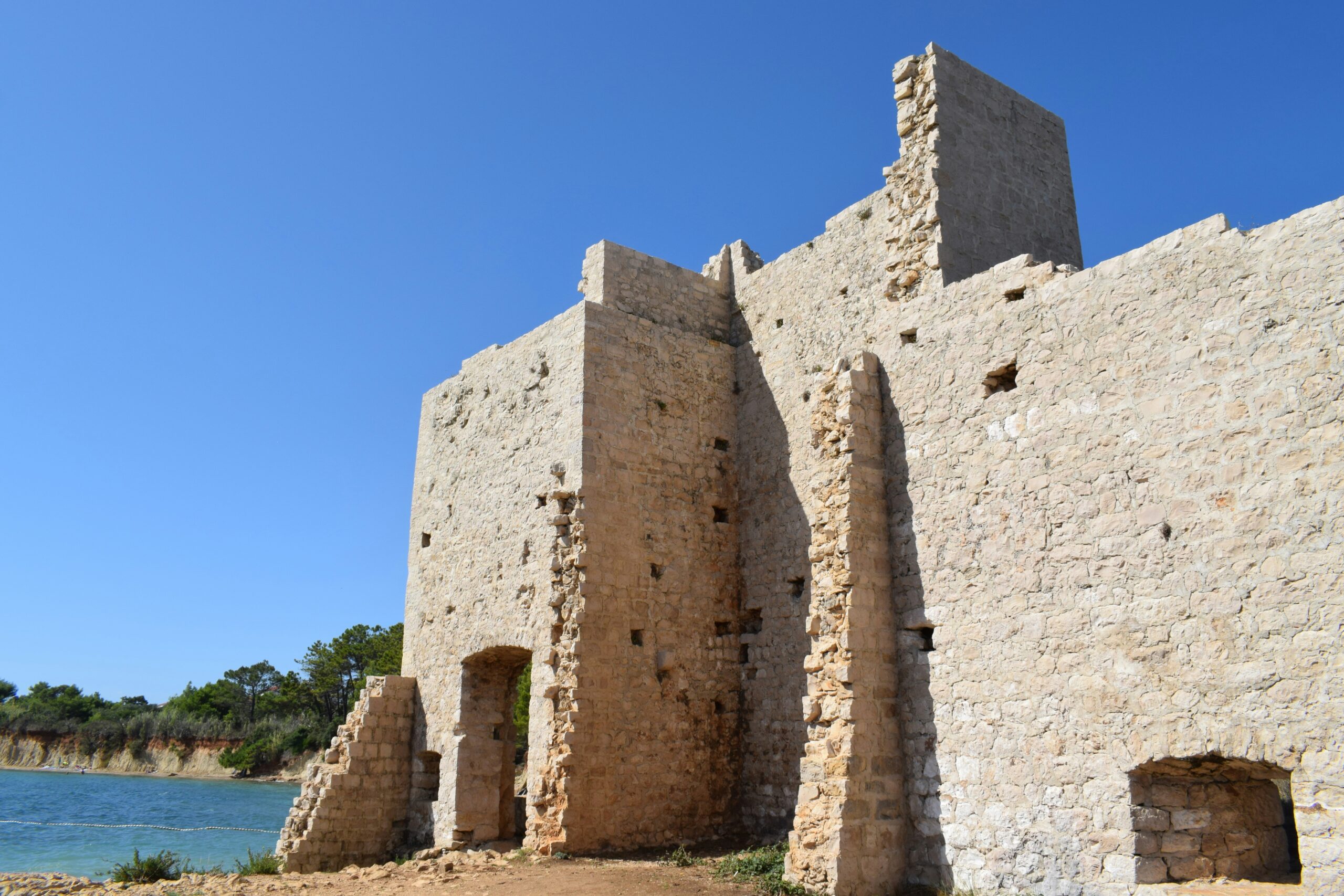 Murallas y baluartes de Es Fortí de Cala d'Or